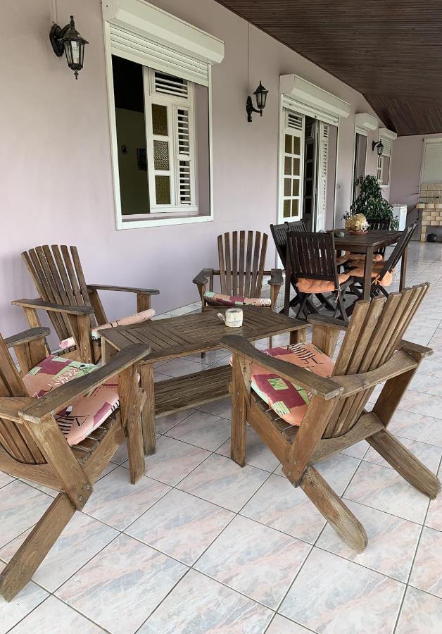 Hebergement Mouchas F4 - Dans Villa Les Polycias 圣吕斯 外观 照片